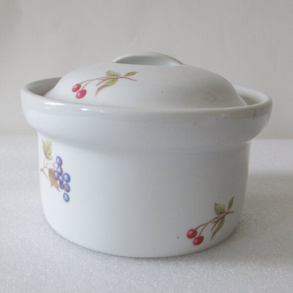 BUNDLE OF 2 BIA CORDON BLEU "CATHERINE" DESIGN DISHES - Picture 2 of 15